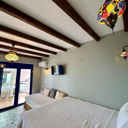 George Suites Stegna Archangelos  Eksteriør bilde